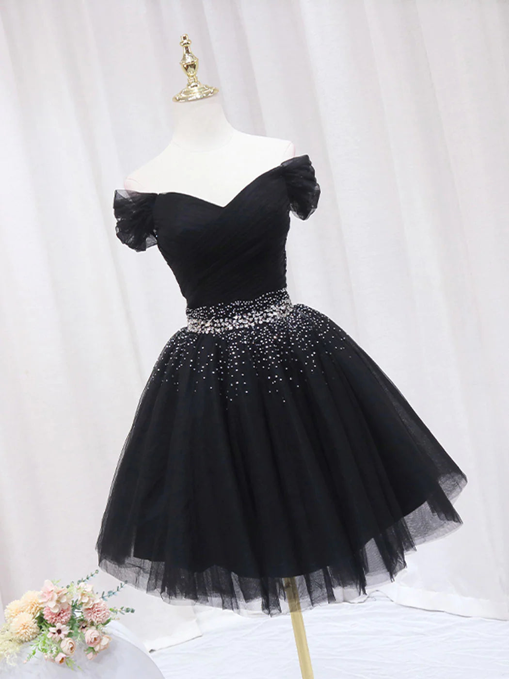 Black Off Shoulder Tulle Sequin Short Prom Dress, Black Homecoming Dresses fg3411