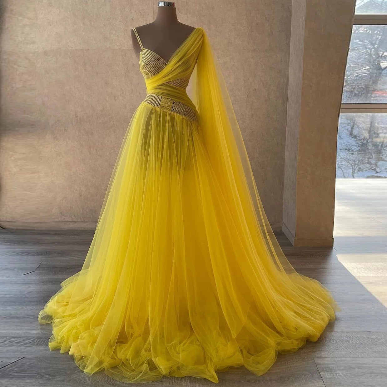 V-neck Prom Dress A-line Tulle Dress Long Sleeve Evening Dresses Yellow Pageant Dress Plus Size Dresses fg808