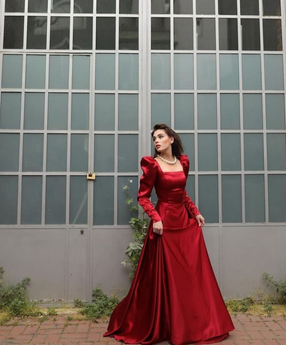 Square Neck Long A Line Evening Gown Burgundy Long Sleeves Satin Formal Prom Party Dress      fg6143