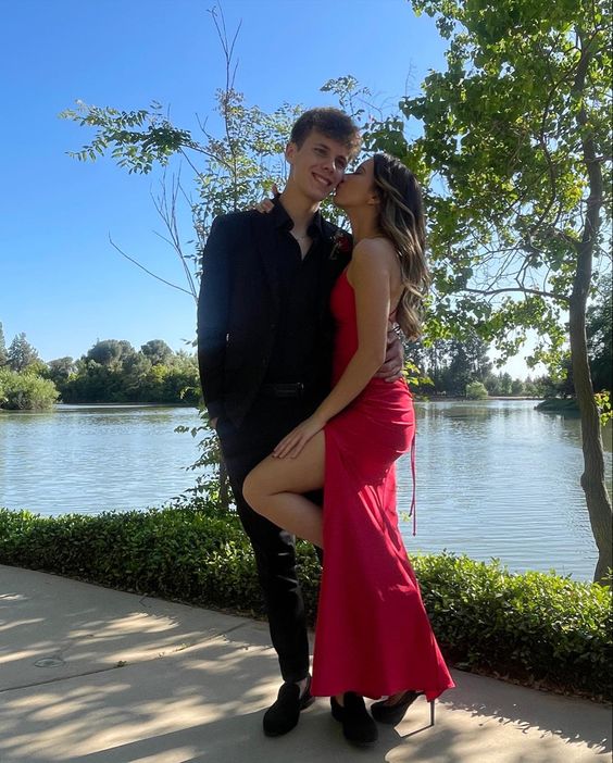 Red Long Prom Dresses With Split      fg4218